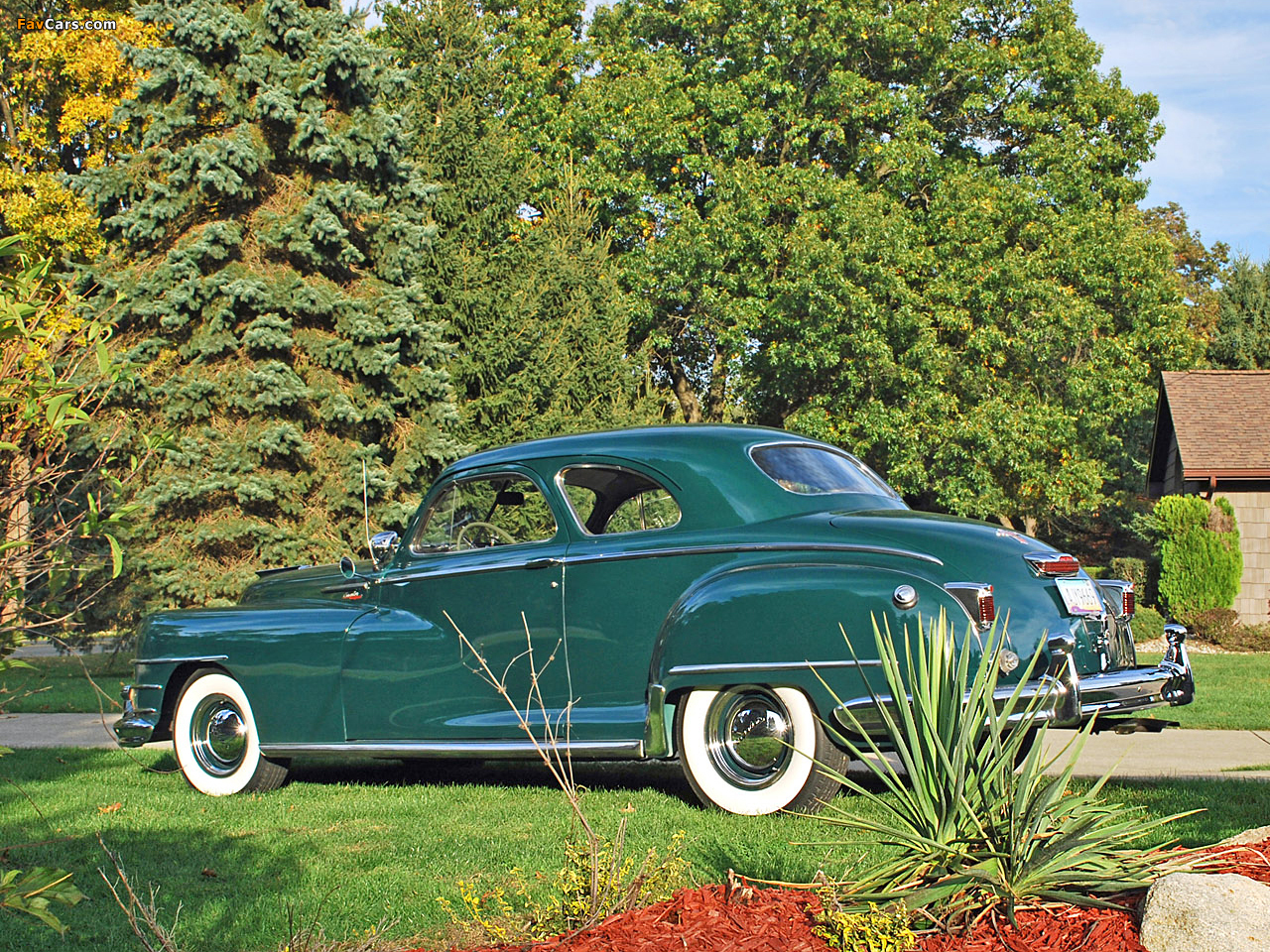 Chrysler New Yorker Club Coupe 1948 images (1280 x 960)