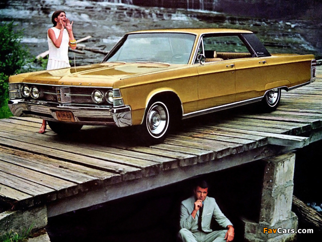 Chrysler New Yorker Hardtop Sedan (CH43) 1967 pictures (640 x 480)
