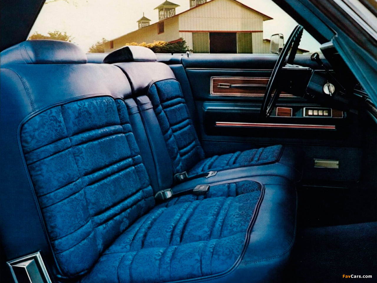 Photos of Chrysler New Yorker 2-door Hardtop 1971 (1280 x 960)