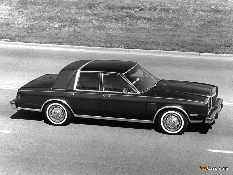 Pictures of Chrysler New Yorker Fifth Avenue Edition 1982 (800 x 600)