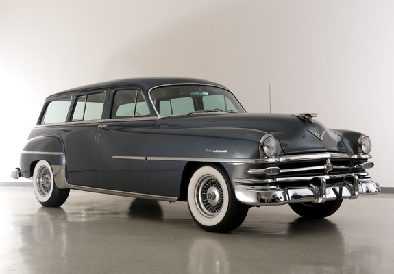Pictures of Chrysler New Yorker Town & Country Station Wagon 1953