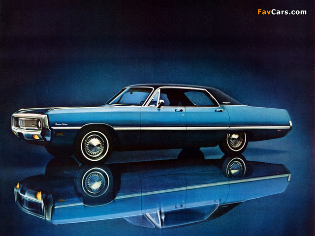 Chrysler Newport Custom 4-door Hardtop 1969 wallpapers (640 x 480)
