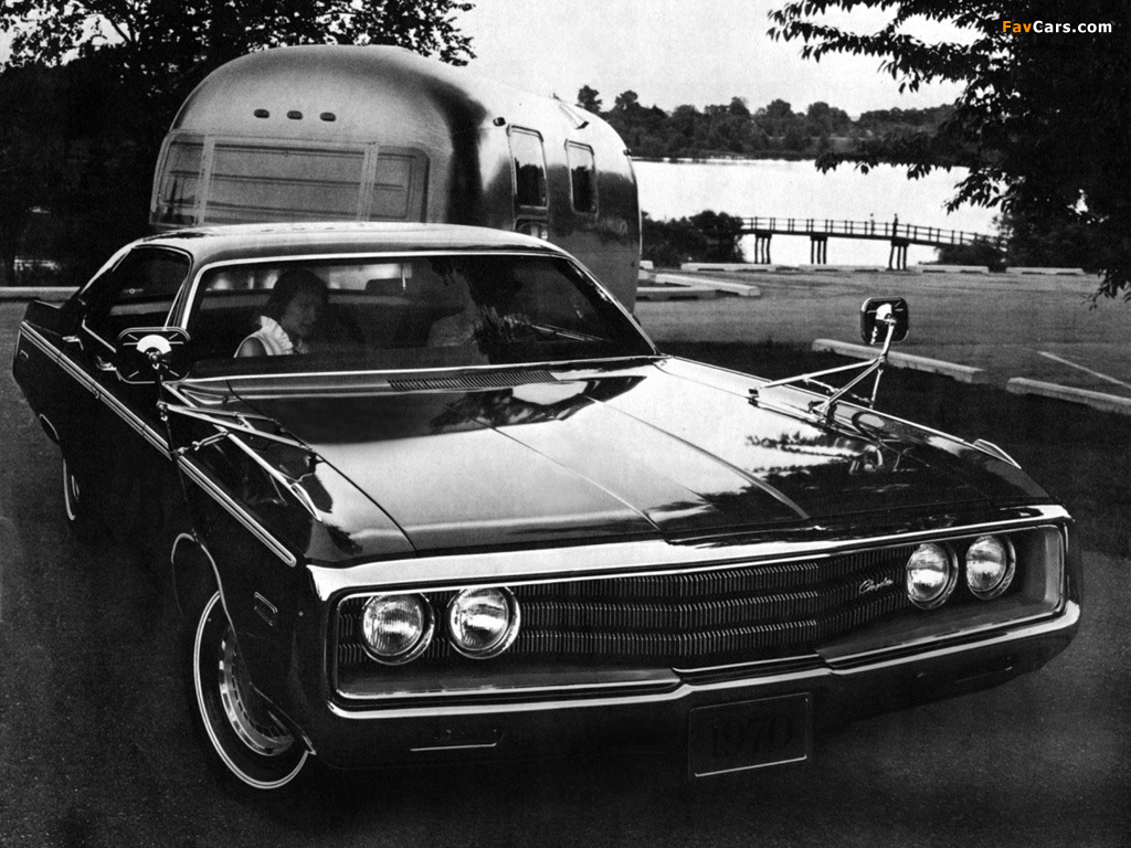 Chrysler Newport Custom Hardtop Sedan (CL43) 1970 pictures (1024 x 768)
