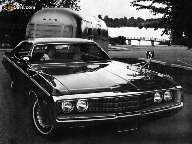 Chrysler Newport Custom Hardtop Sedan (CL43) 1970 pictures (640 x 480)