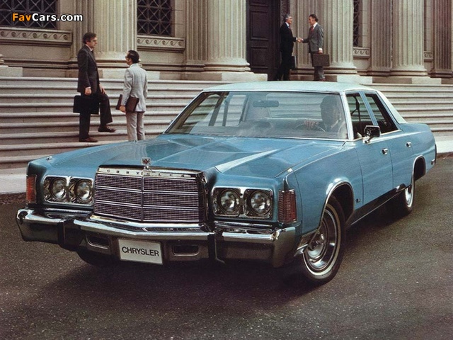 Chrysler Newport 4-door Pillared Hardtop 1977 wallpapers (640 x 480)