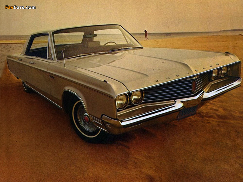 Pictures of Chrysler Newport Custom 4-door Hardtop 1968 (800 x 600)
