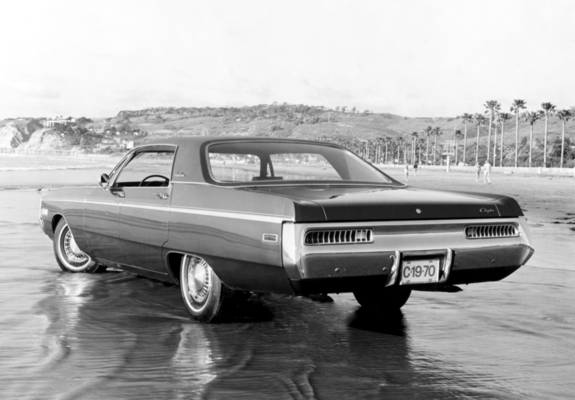 Pictures of Chrysler Newport Custom Hardtop Sedan (CL43) 1970