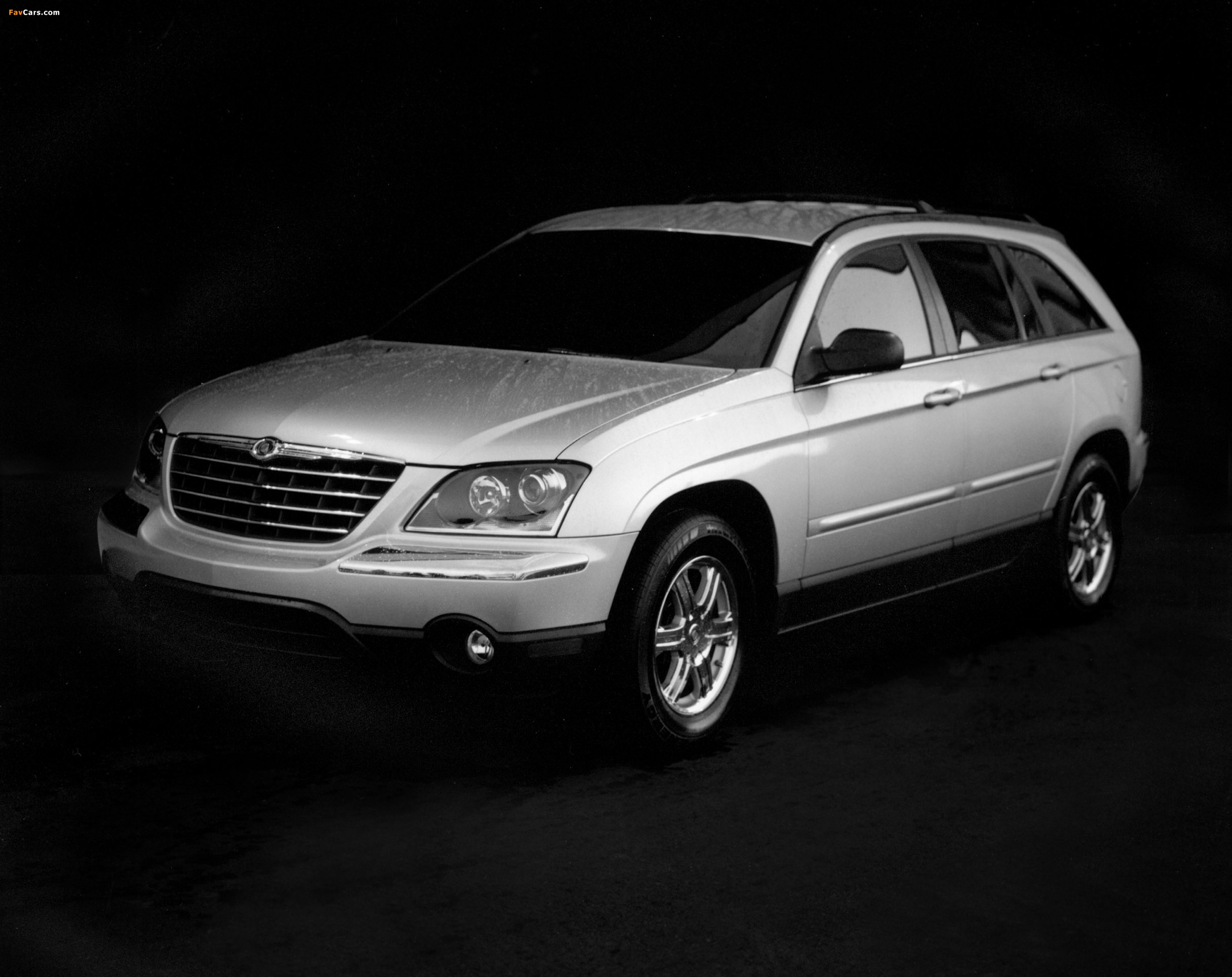 Photos of Chrysler Pacifica (CS) 2003–06 (2415 x 1915)