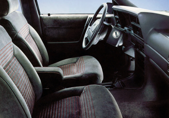 Chrysler Saratoga 1991 pictures