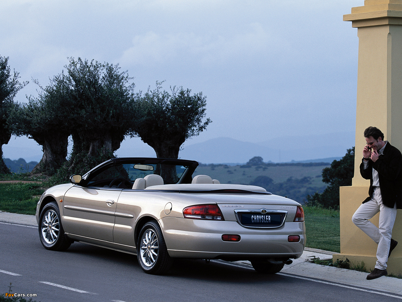 Images of Chrysler Sebring Convertible 2001–04 (1280 x 960)