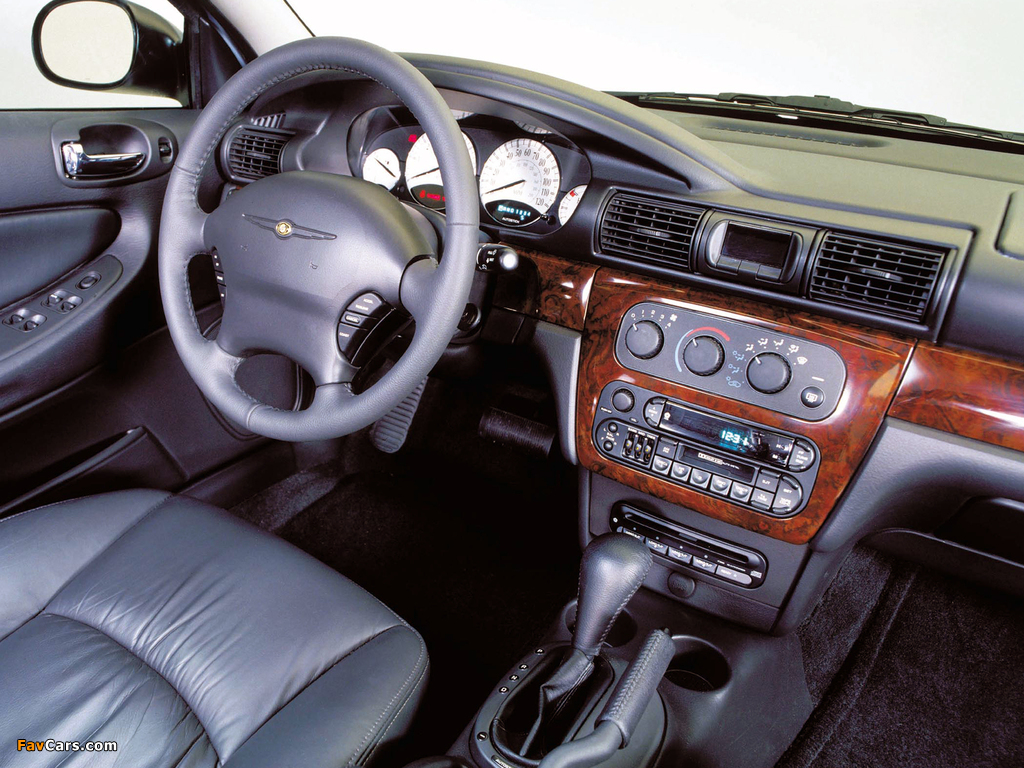 Chrysler Sebring Sedan 2001–04 wallpapers (1024 x 768)