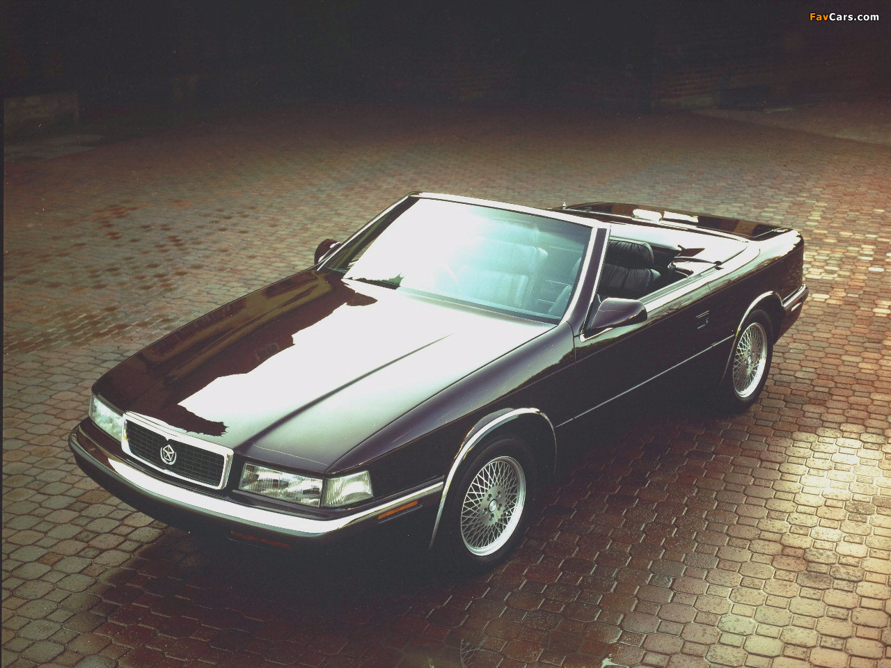 Pictures of Chrysler TC by Maserati 1989–91 (1280 x 960)