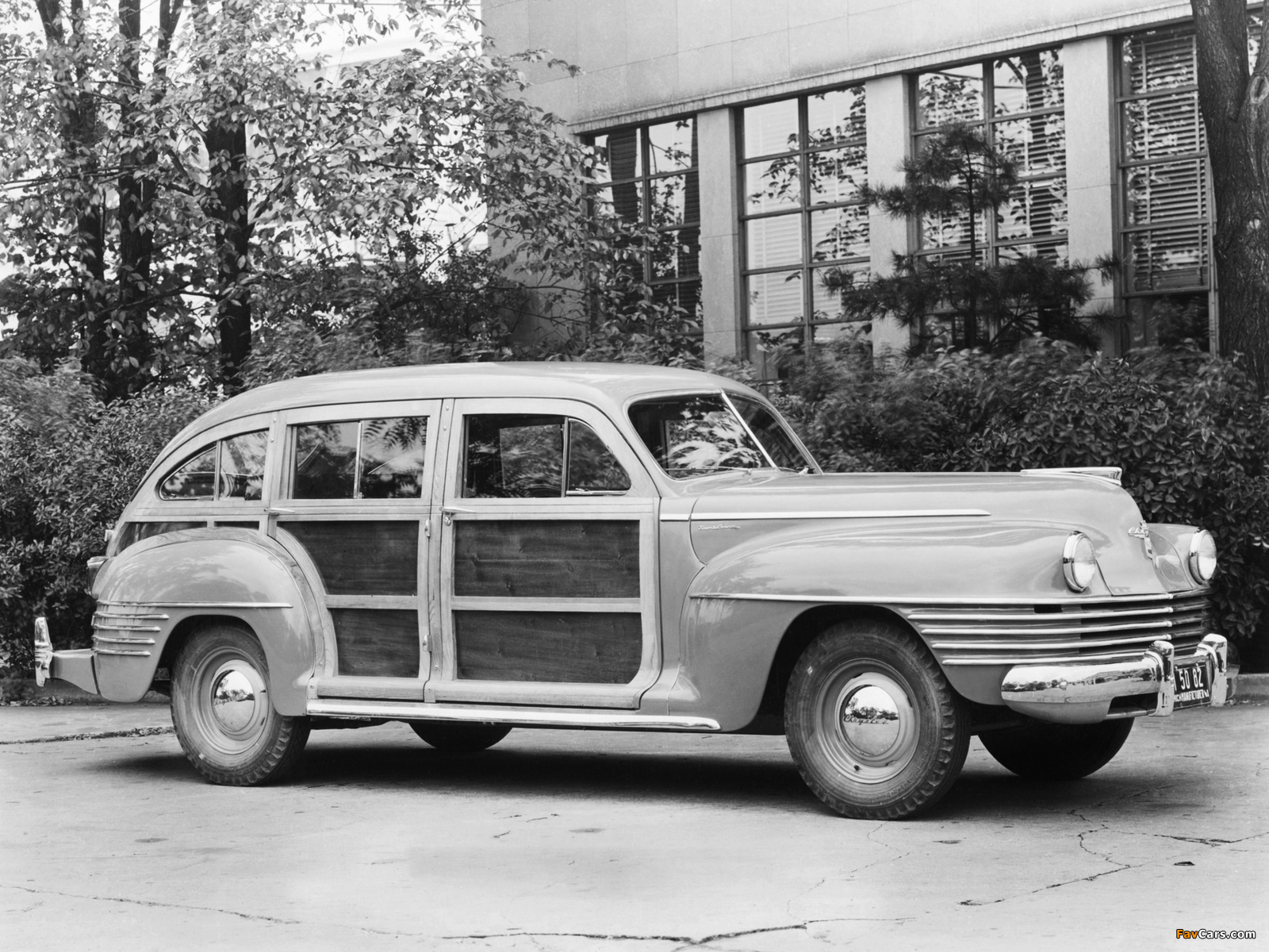 Chrysler Town & Country 1942 photos (1600 x 1200)