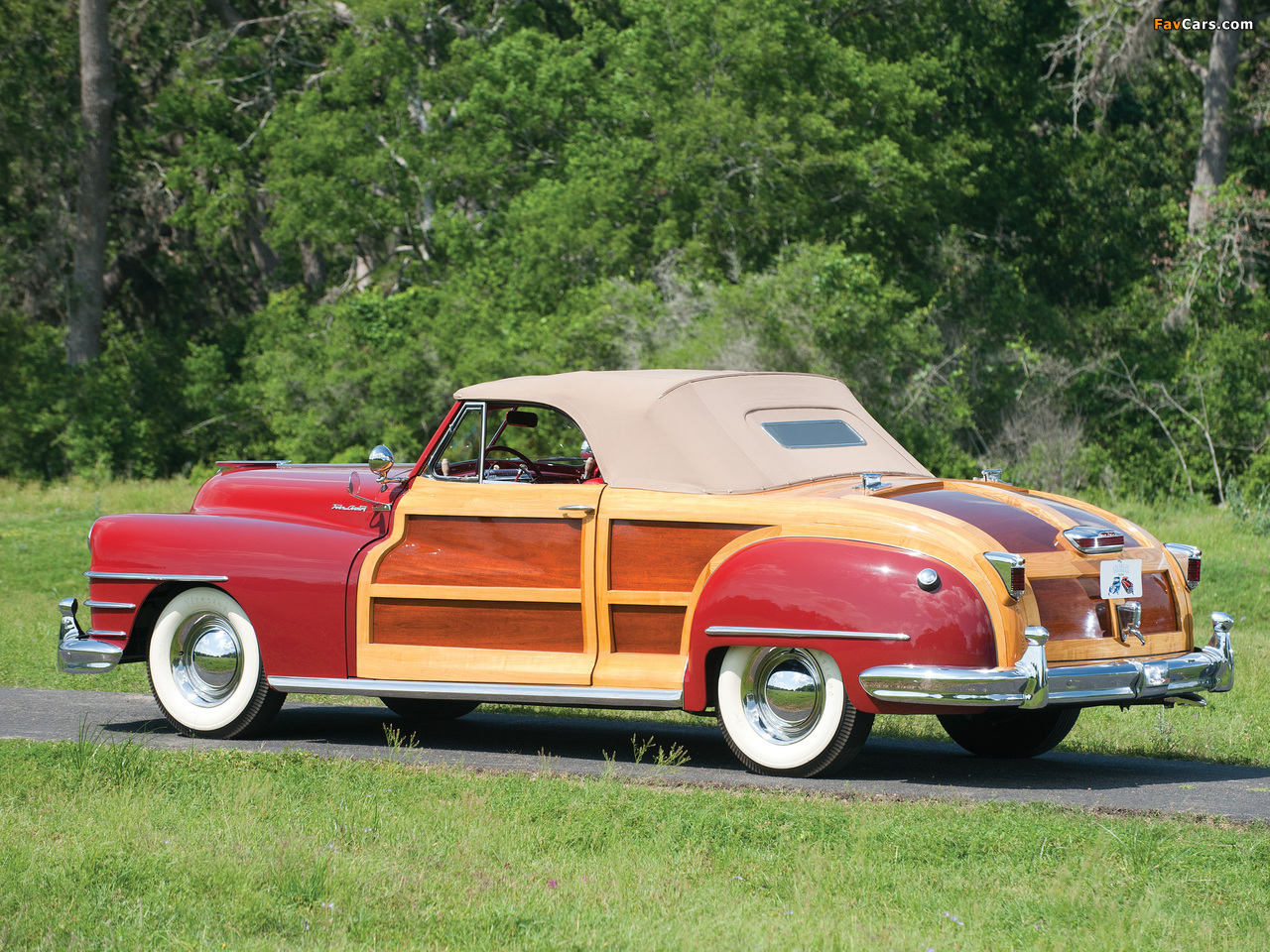 Chrysler Town & Country Convertible 1946 pictures (1280 x 960)