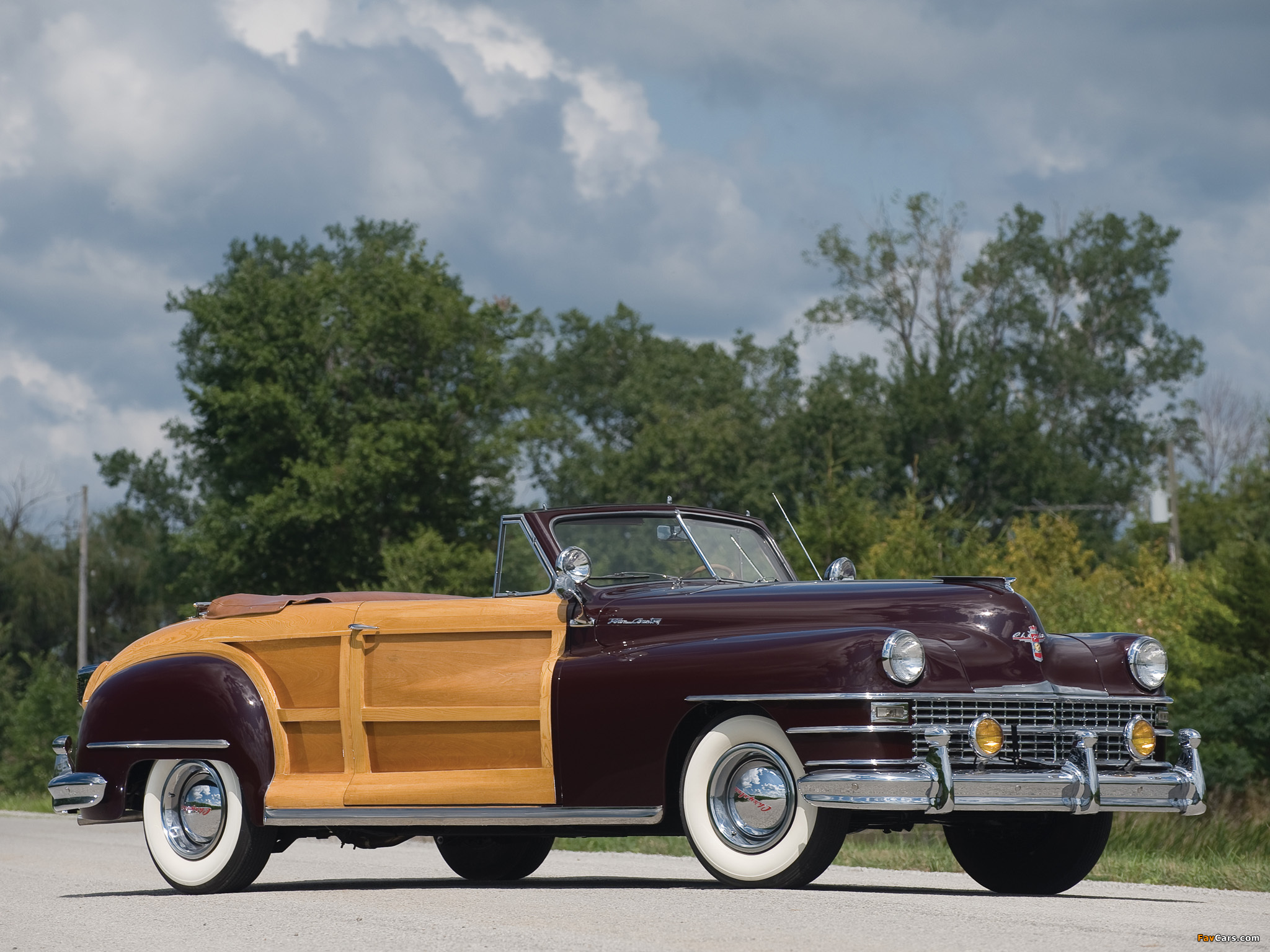 Chrysler Town & Country Convertible 1948 pictures (2048 x 1536)
