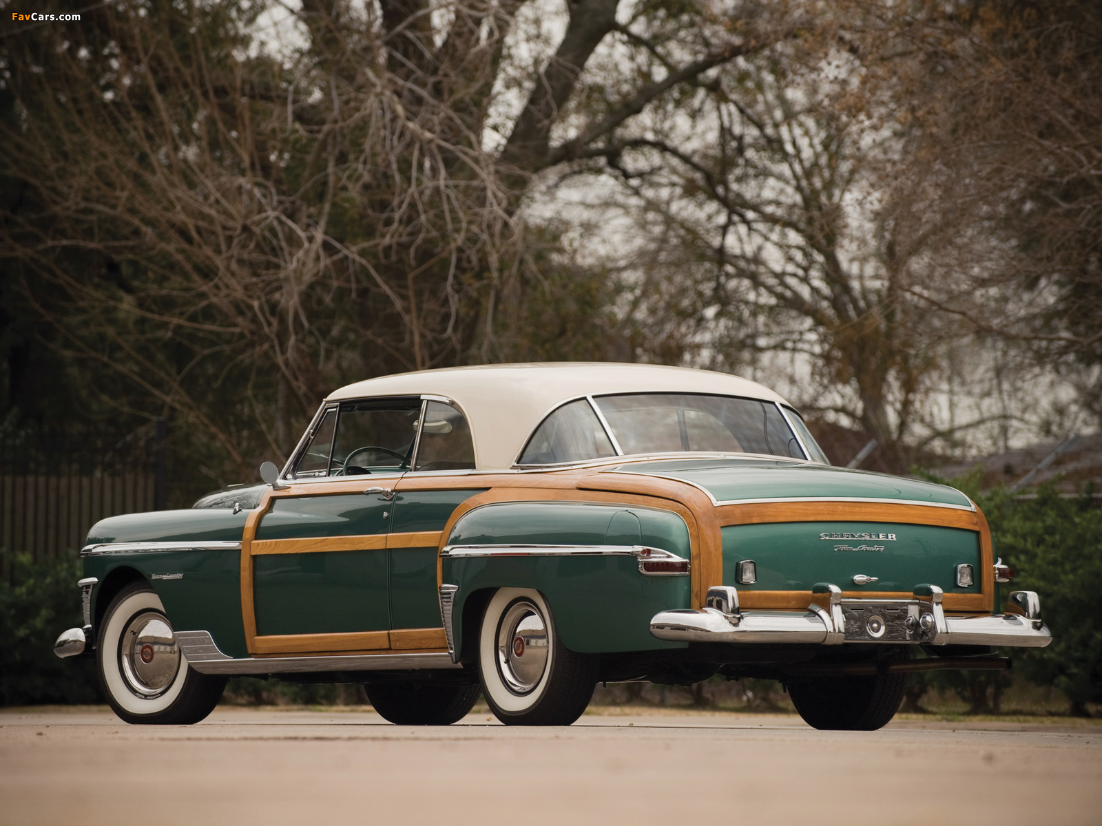 Chrysler Town & Country Newport Coupe 1950 photos (1600 x 1200)