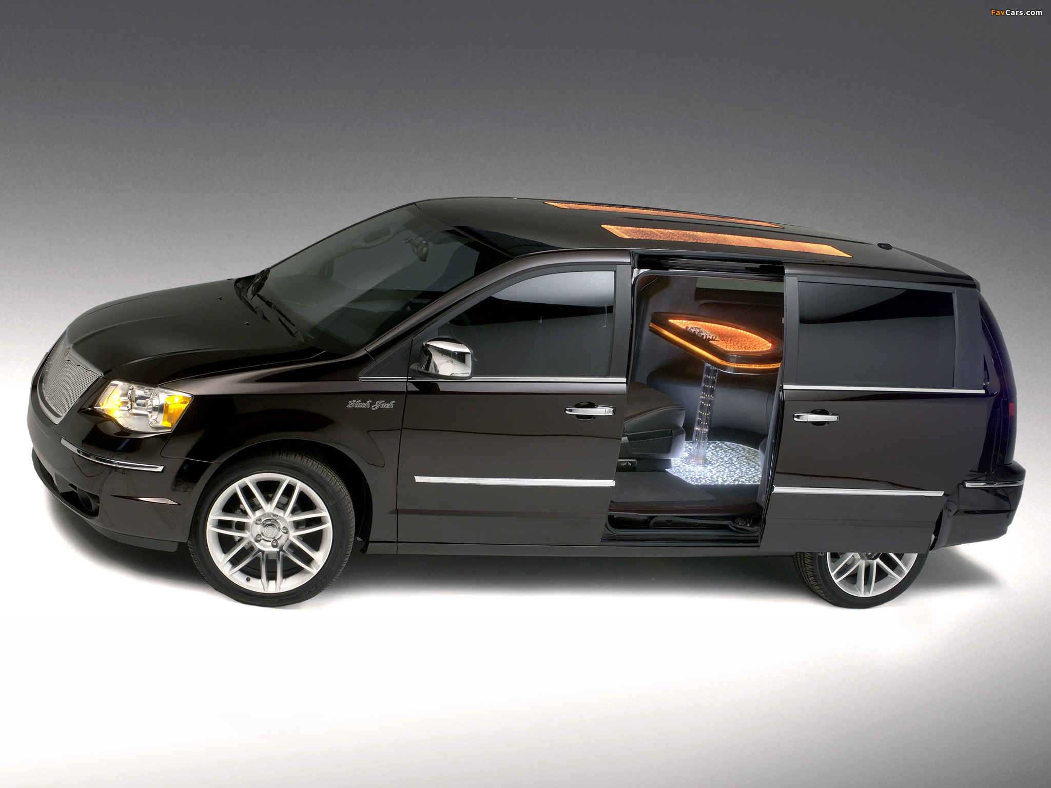 Chrysler Town & Country Black Jack 2007 images (2048 x 1536)