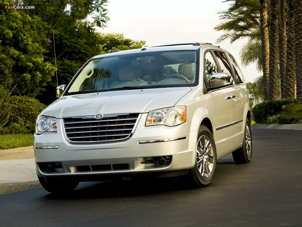 Chrysler Town & Country 2007–10 images (1024 x 768)