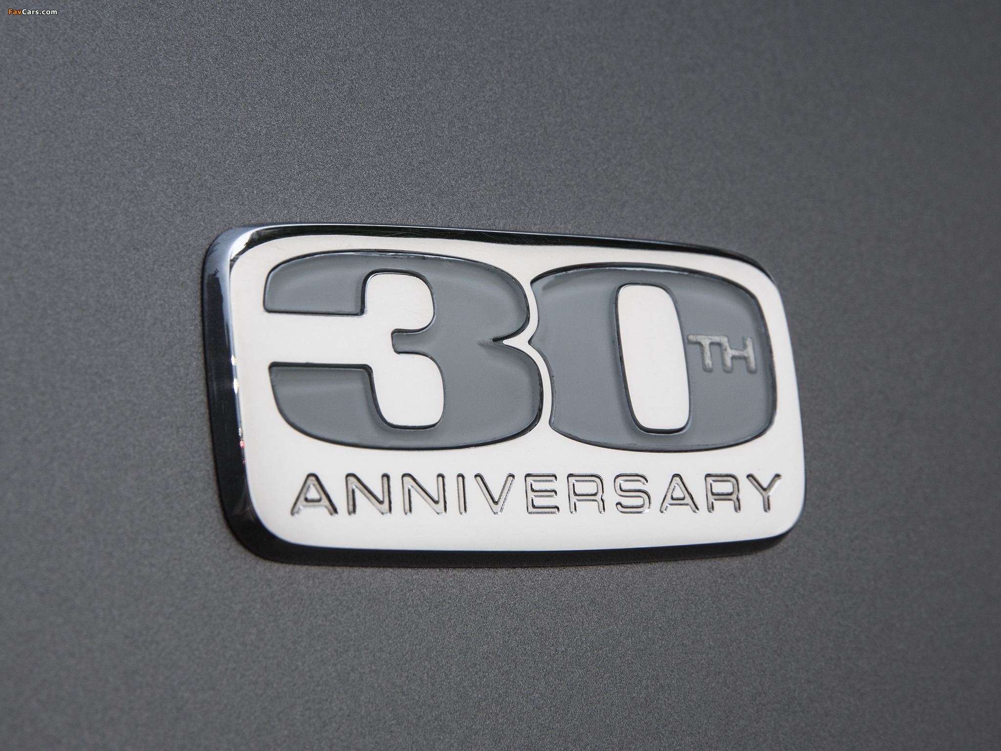 Chrysler Town & Country 30th Anniversary 2013 wallpapers (2048 x 1536)