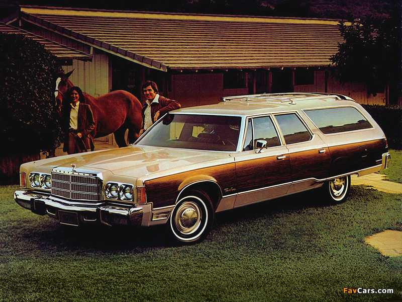 Chrysler Town & Country Station Wagon 1976 images (800 x 600)