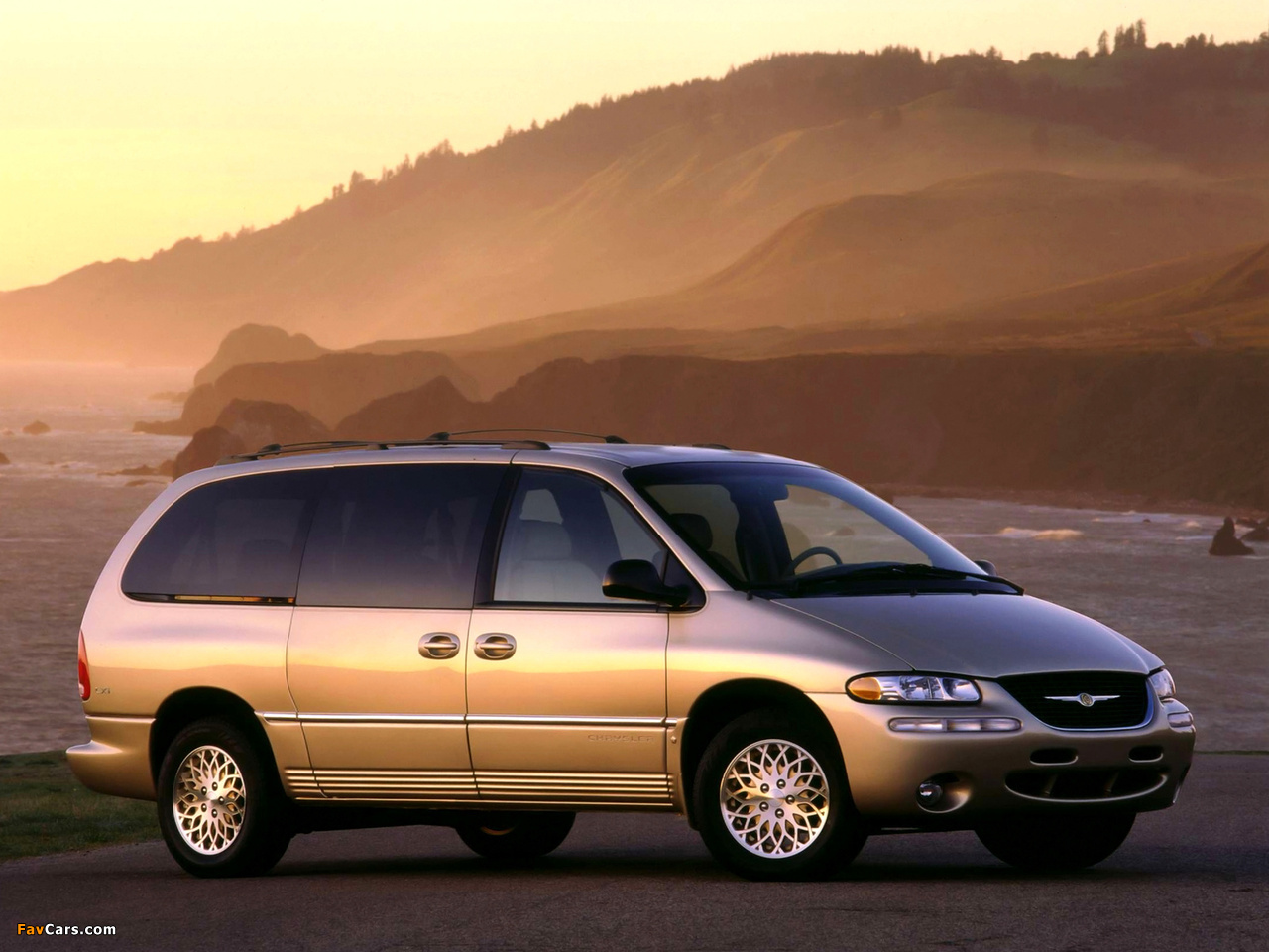 Chrysler Town & Country 1998–2000 images (1280 x 960)