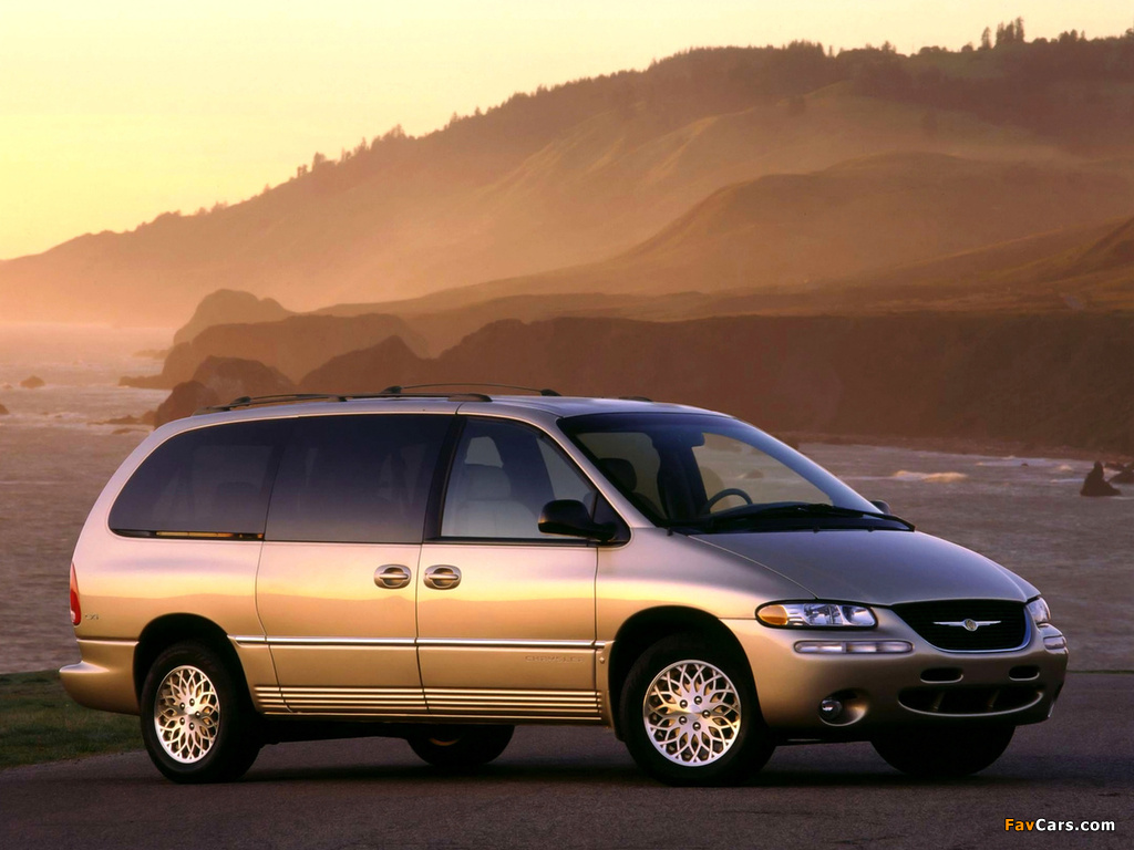 Chrysler Town & Country 1998–2000 images (1024 x 768)