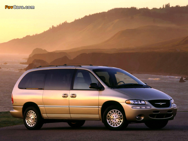 Chrysler Town & Country 1998–2000 images (640 x 480)