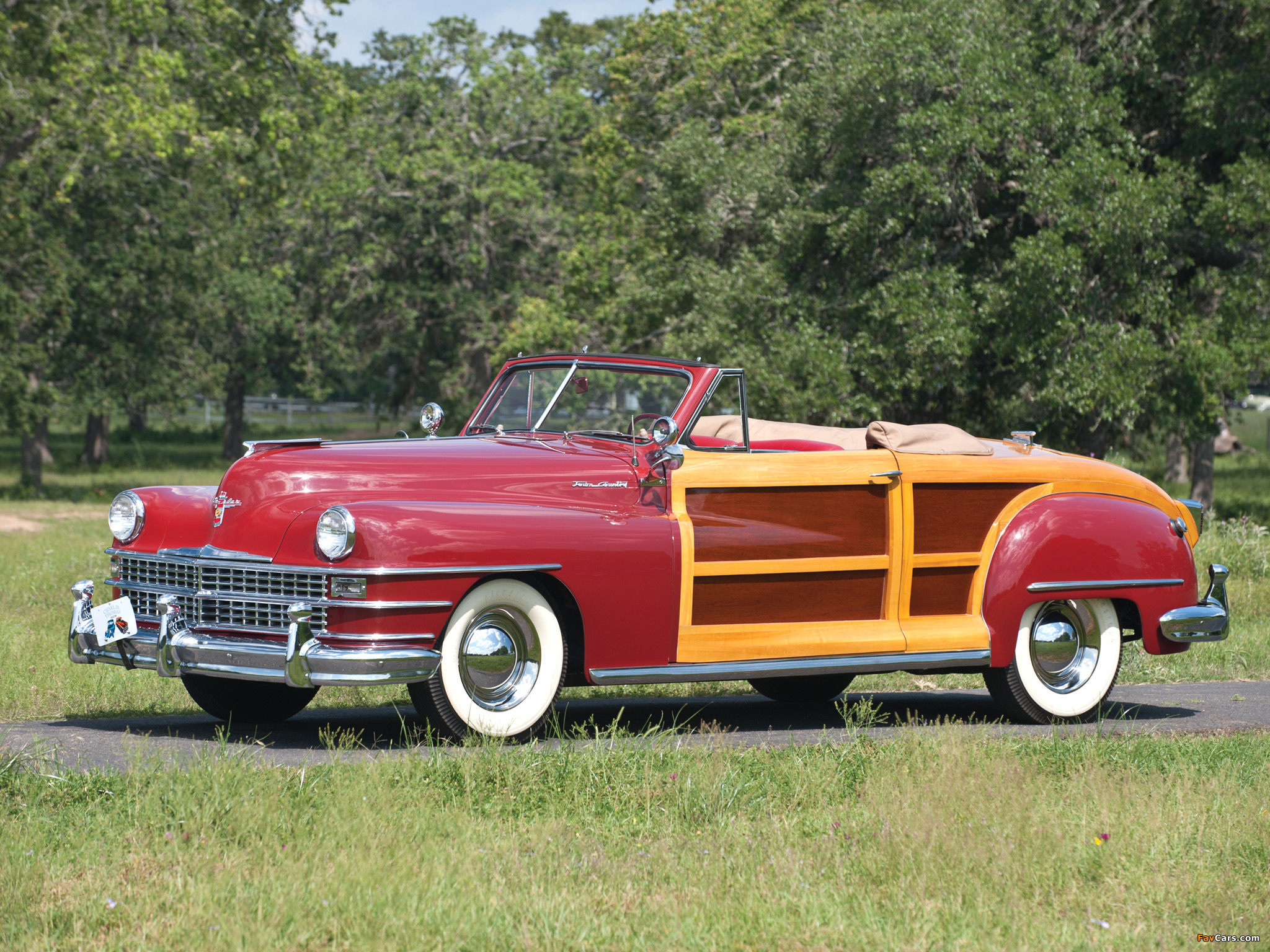 Images of Chrysler Town & Country Convertible 1946 (2048 x 1536)