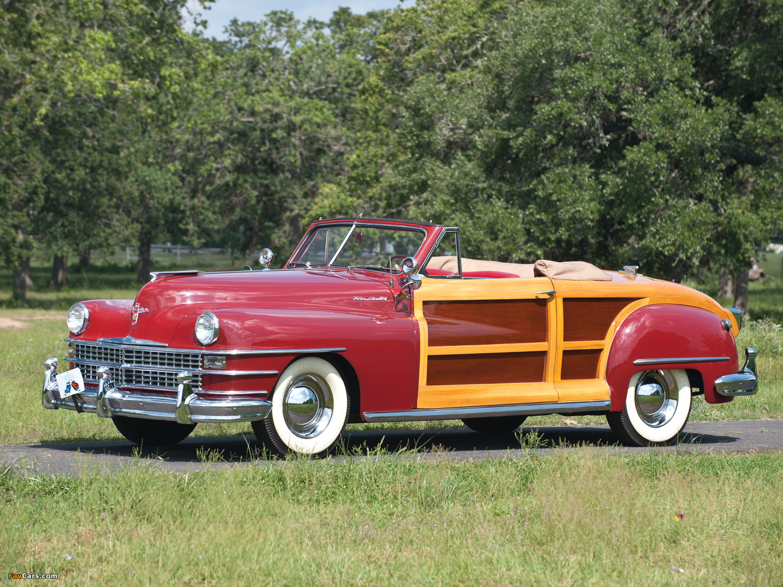 Images of Chrysler Town & Country Convertible 1946 (1600 x 1200)