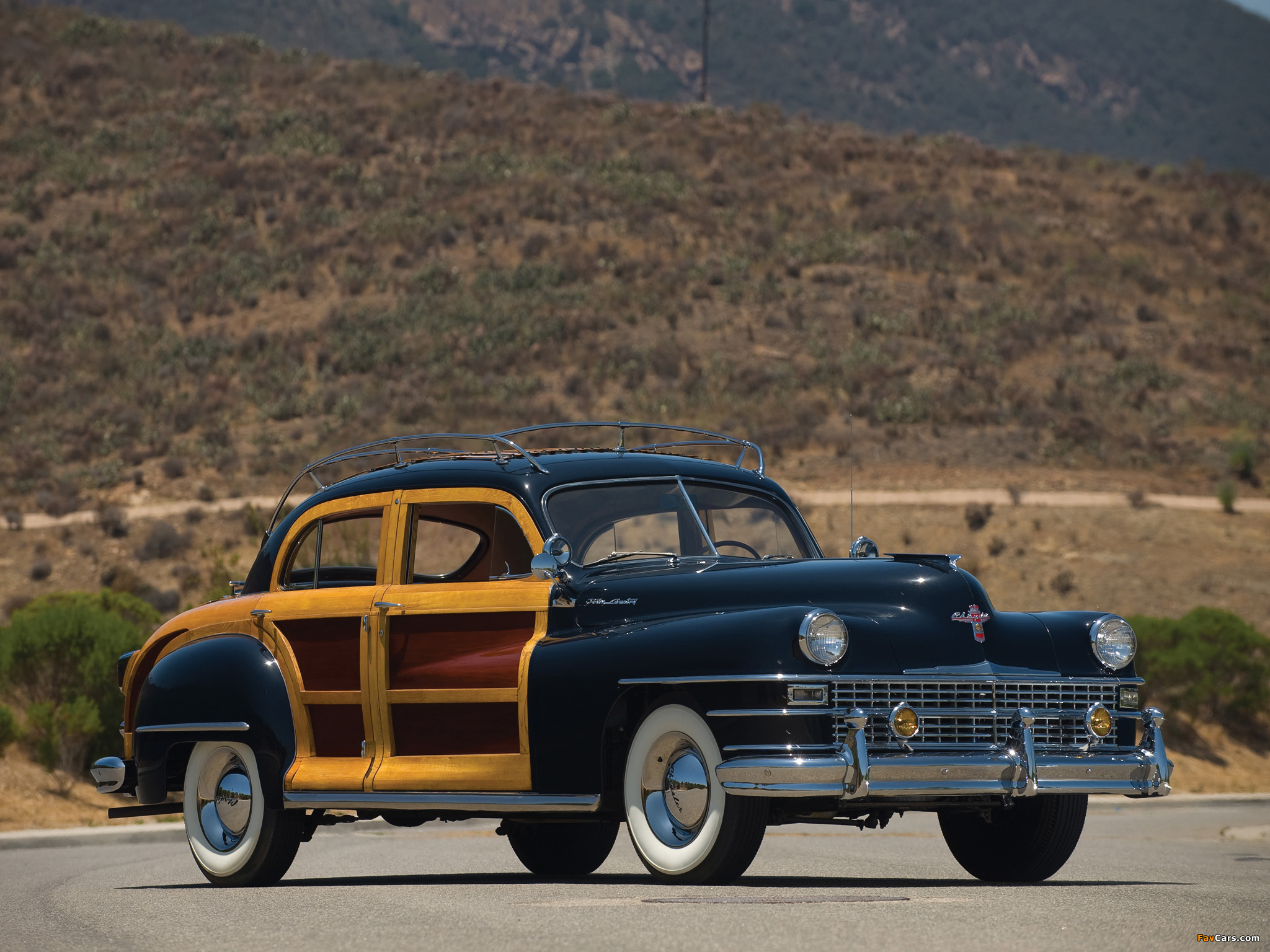 Images of Chrysler Town & Country 1947 (2048 x 1536)