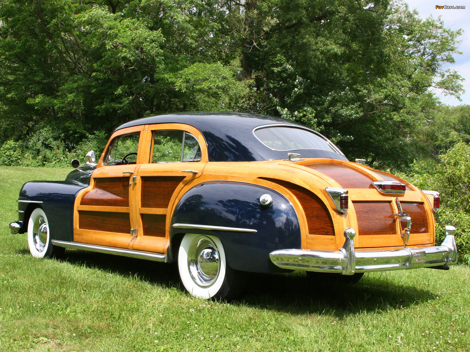 Images of Chrysler Town & Country 1948 (1600 x 1200)