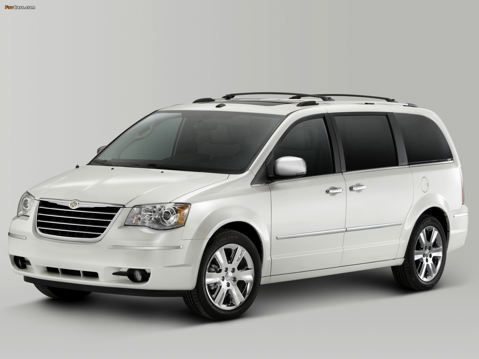 Images of Chrysler Town & Country 2007–10 (1600 x 1200)