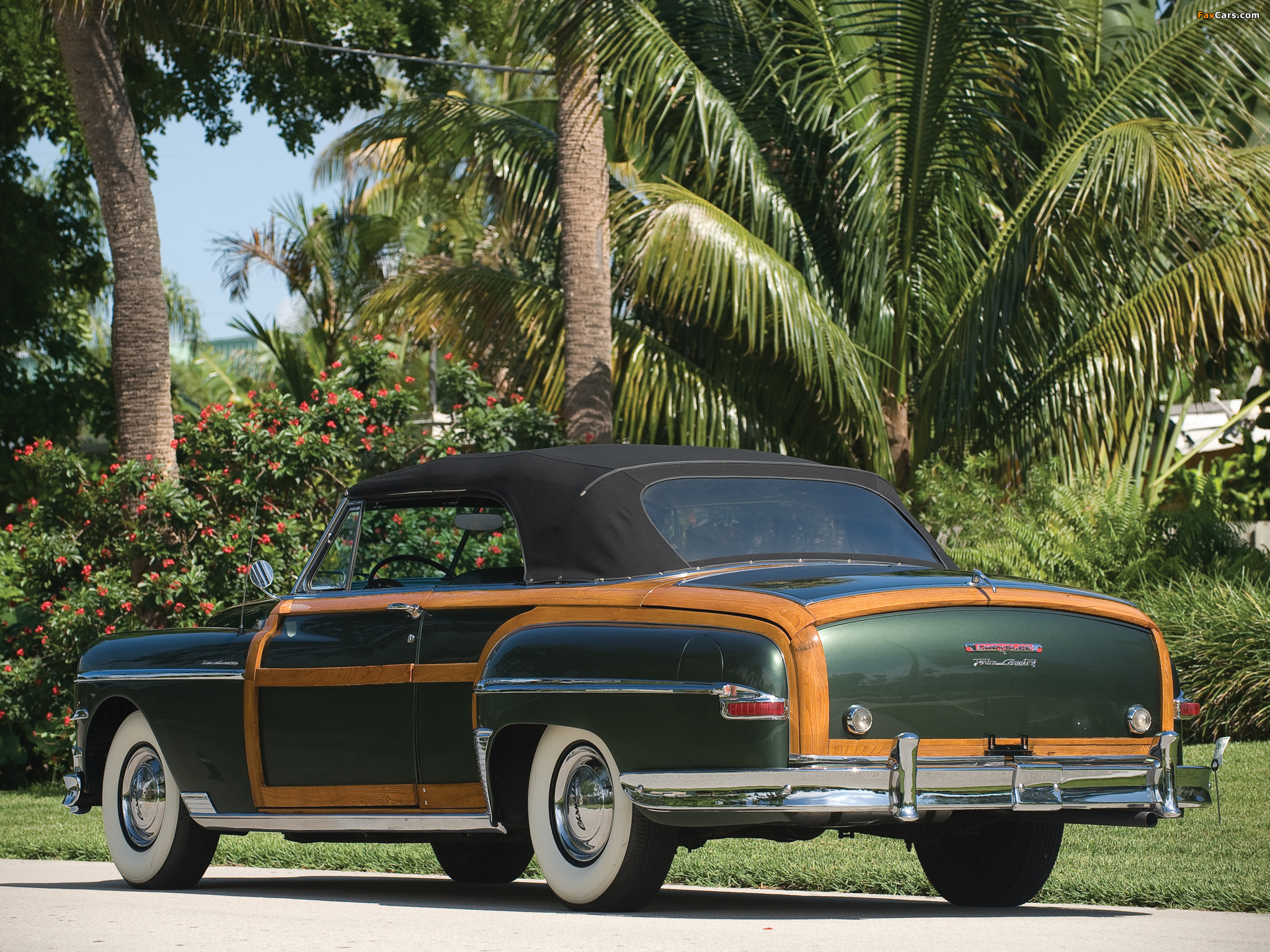 Images of Chrysler Town & Country Convertible 1949 (2048 x 1536)