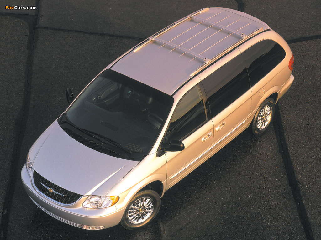 Images of Chrysler Town & Country 2000–04 (1024 x 768)