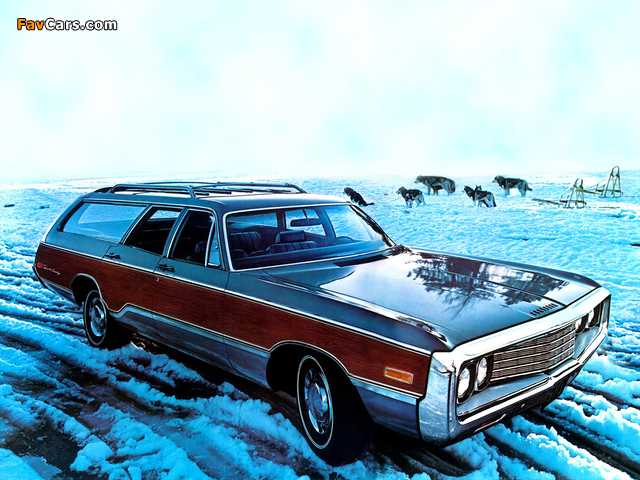 Pictures of Chrysler Town & Country 1970 (640 x 480)