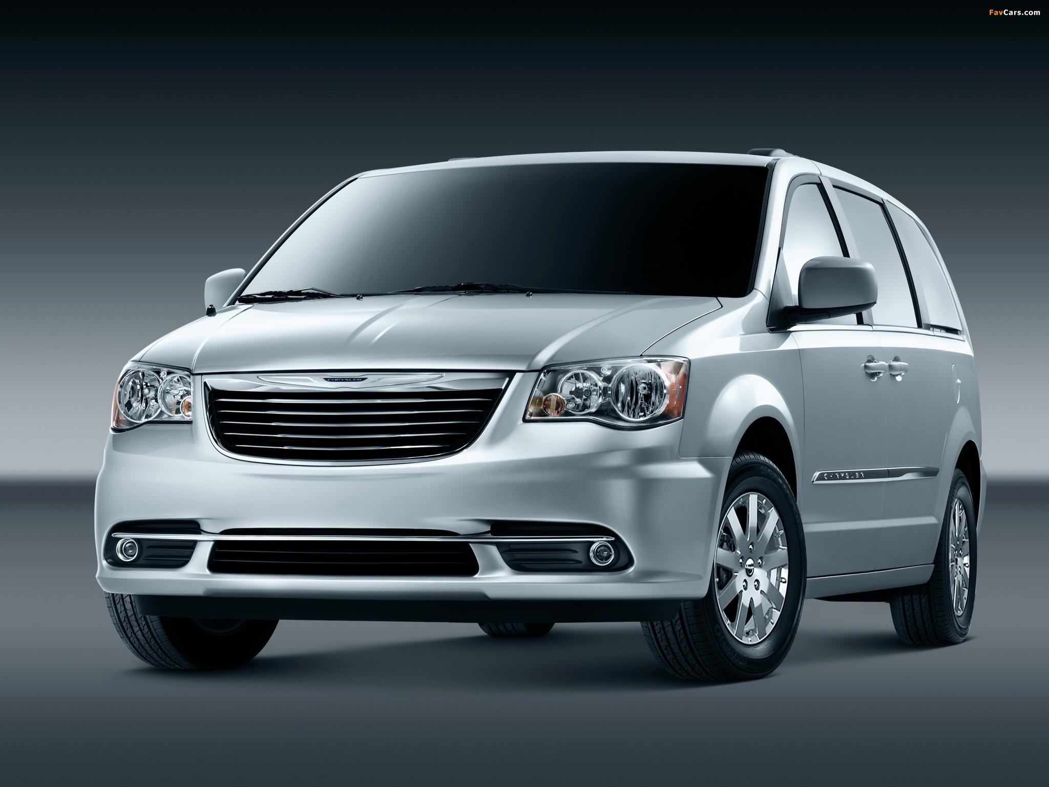 Pictures of Chrysler Town & Country 2010 (2048 x 1536)