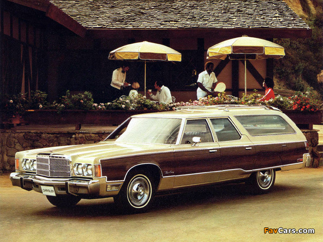 Pictures of Chrysler Town & Country Station Wagon 1976 (640 x 480)