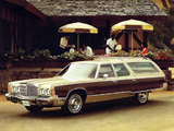 Pictures of Chrysler Town & Country Station Wagon 1976