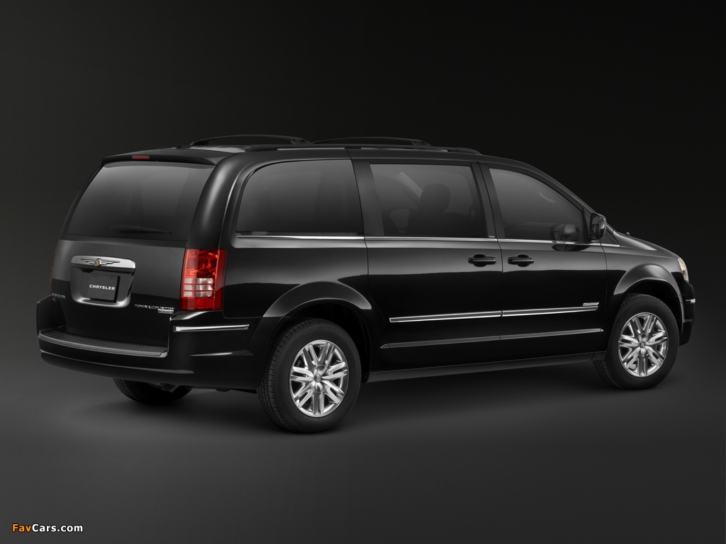 Chrysler Town & Country Walter P. Chrysler Signature Series 2010 wallpapers (1024 x 768)