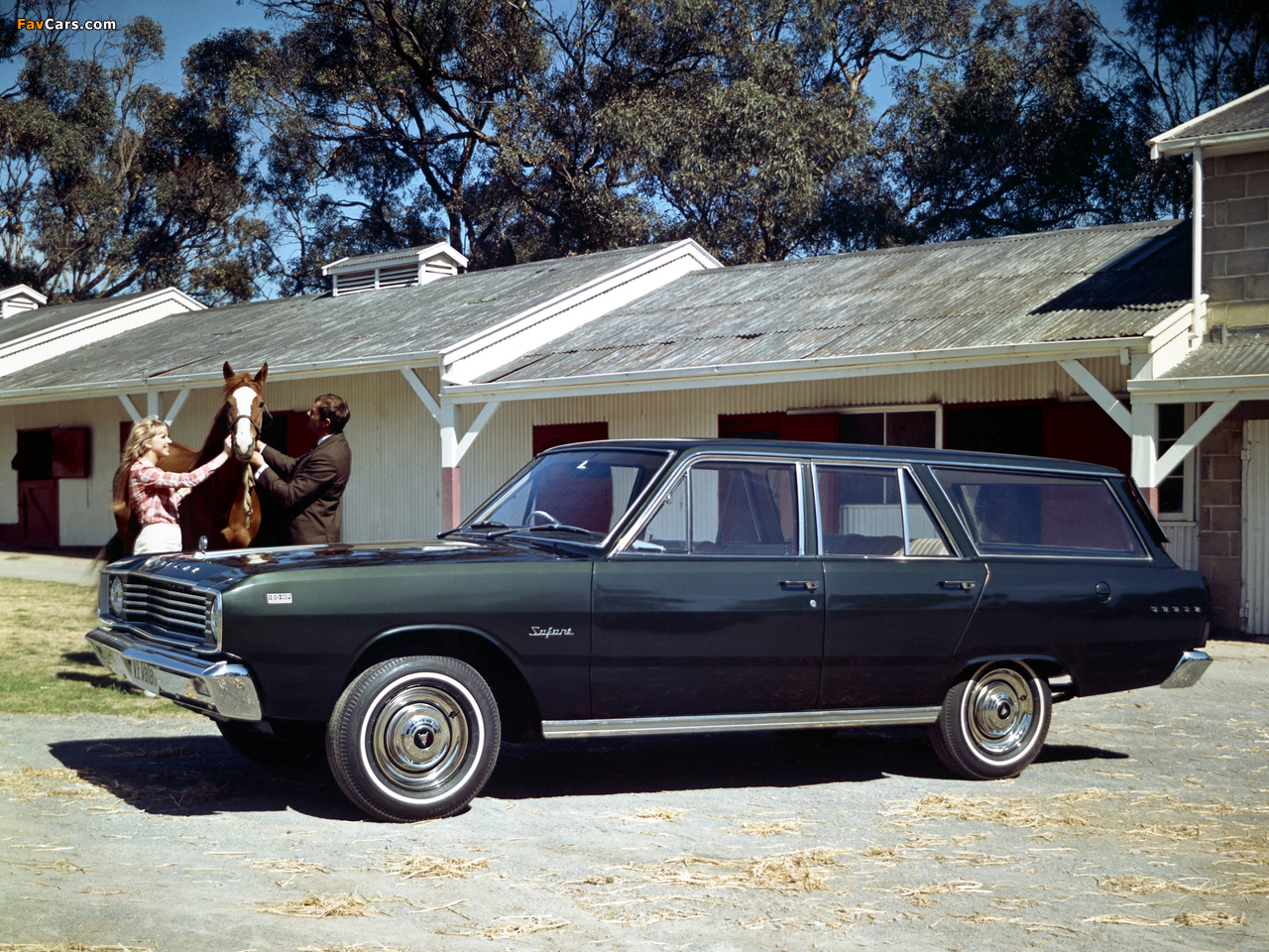 Chrysler Valiant Regal Safari (VE) 1967–69 pictures (1280 x 960)