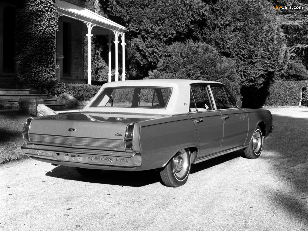 Chrysler Valiant Sedan (VF) 1969–70 images (1024 x 768)