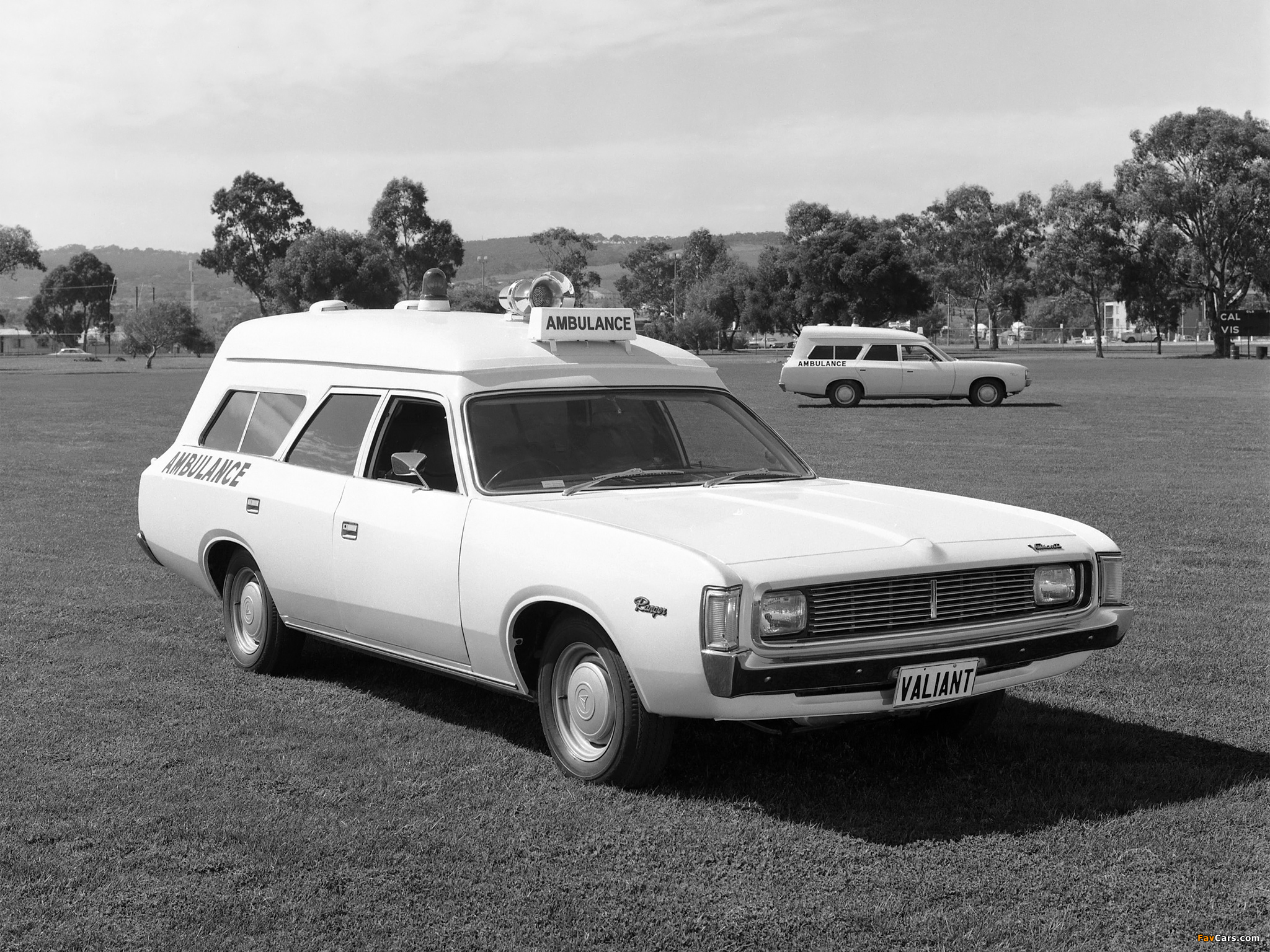 Chrysler Valiant Ranger Ambulance (VH) 1971–73 images (2048 x 1536)