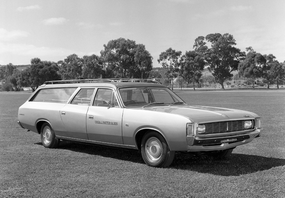 Chrysler Valiant Regal Hearse (VH) 1971–73 photos