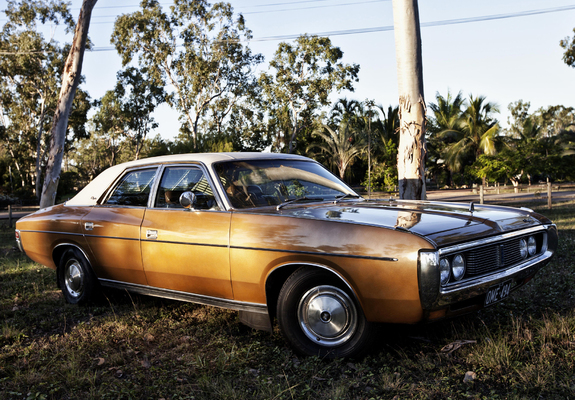 Chrysler Sedan (CH) 1971–73 pictures