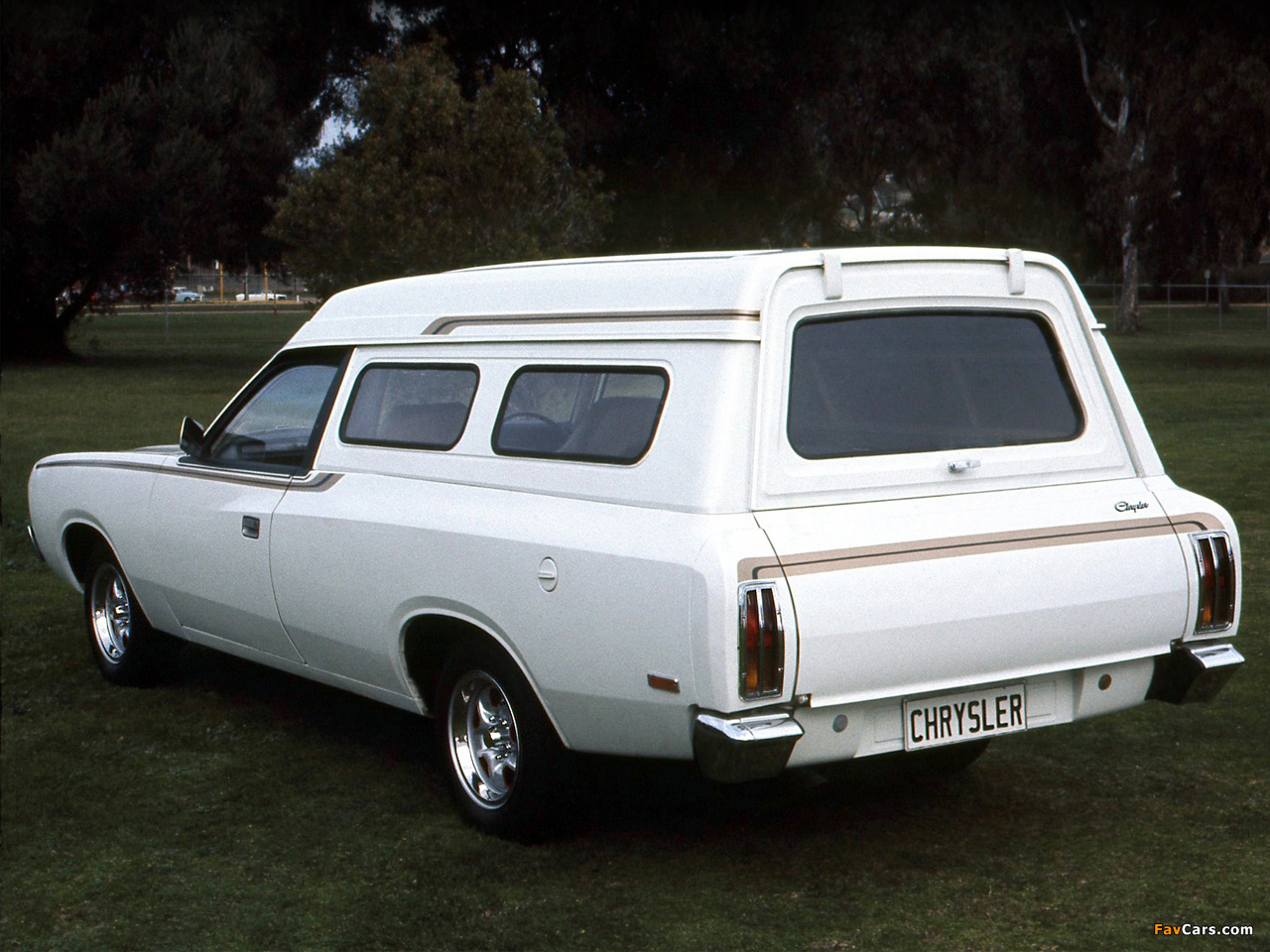 Chrysler Valiant Panel Van (CL) 1976–78 images (1280 x 960)
