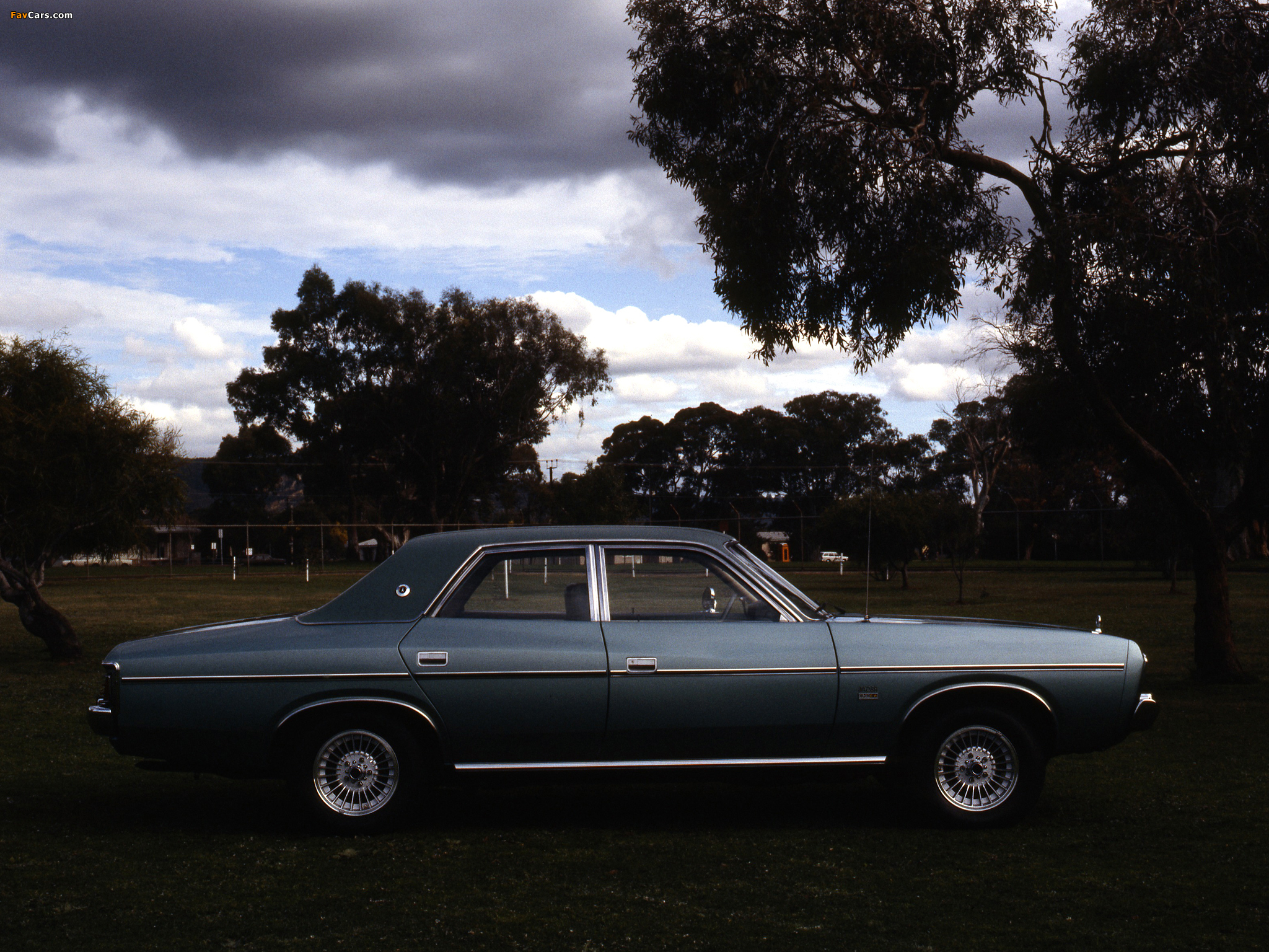 Images of Chrysler Valiant Regal (CM) 1978–81 (2048 x 1536)