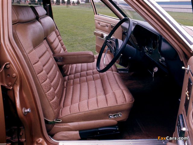 Photos of Chrysler Sedan (CH) 1971–73 (640 x 480)