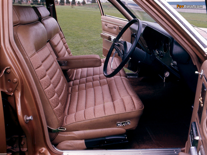 Photos of Chrysler Sedan (CH) 1971–73 (800 x 600)