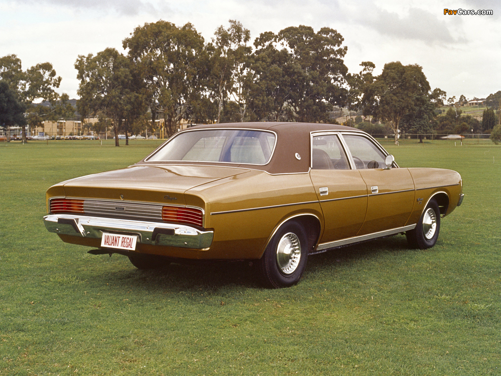 Photos of Chrysler Valiant Regal (VK) 1975–76 (1024 x 768)