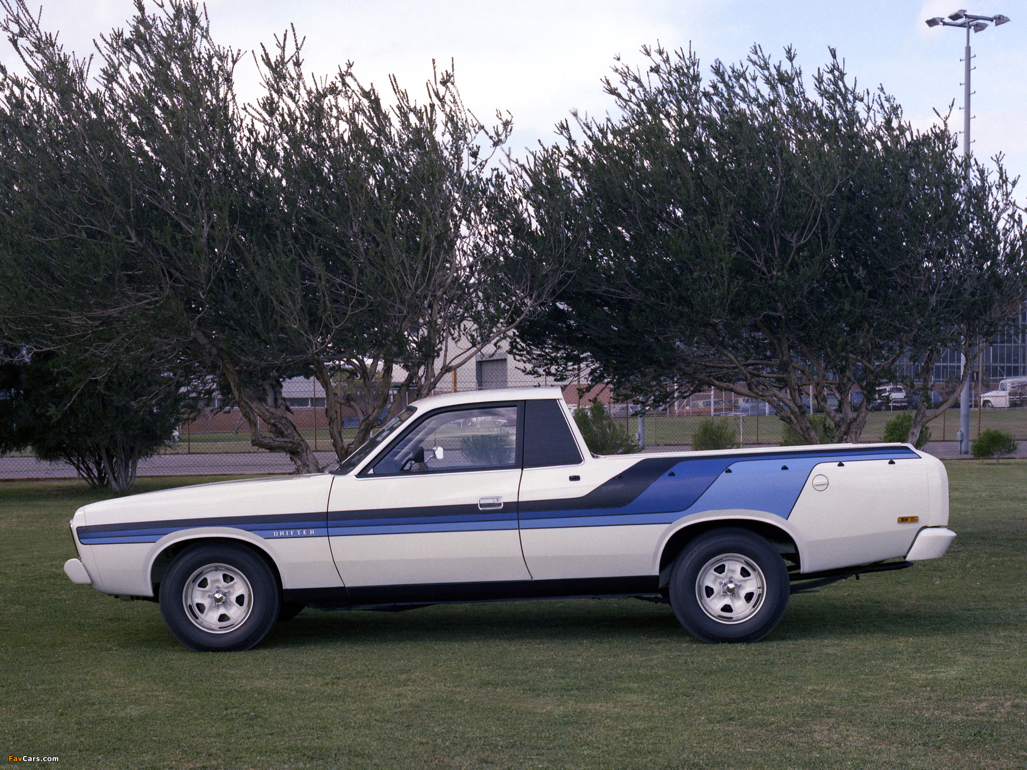 Photos of Chrysler Valiant Drifter Utility (CL) 1976–78 (2048 x 1536)